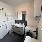 شقة Sea View Galižana