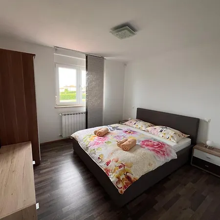 Sea View Apartmán *